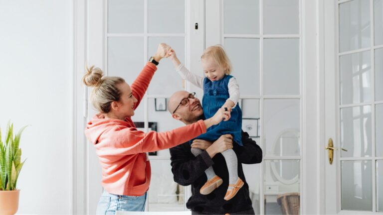 Read more about the article Do You Need a Revocable Living Trust in Illinois? A Plain-English Guide for Families Who Want to Stay in Control